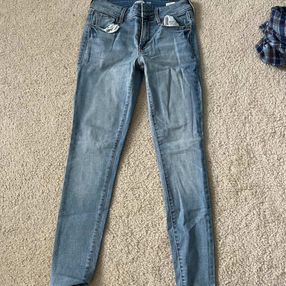 Old Navy Light Wash Skinny Jeans